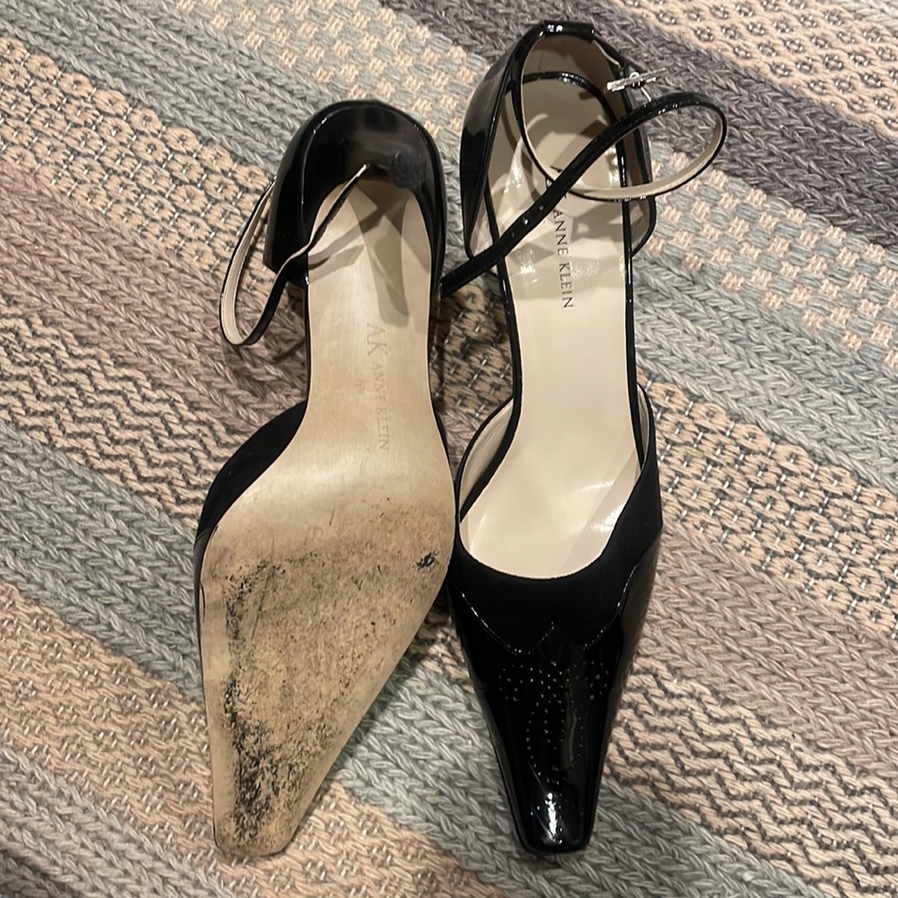 Anne Klein Heels - Picture 6 of 7